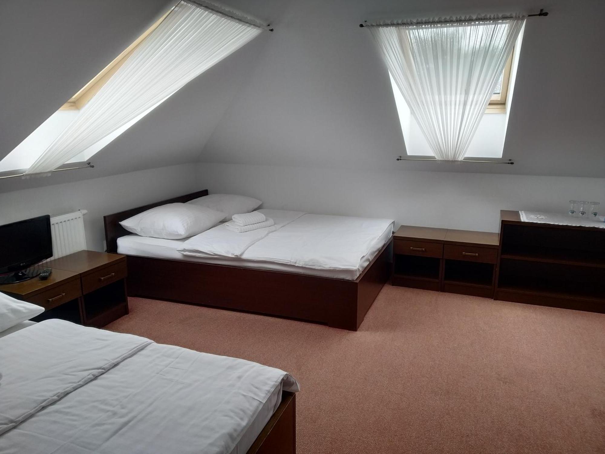 Zajazd Rosa Stoczek Lukowski Kamer foto