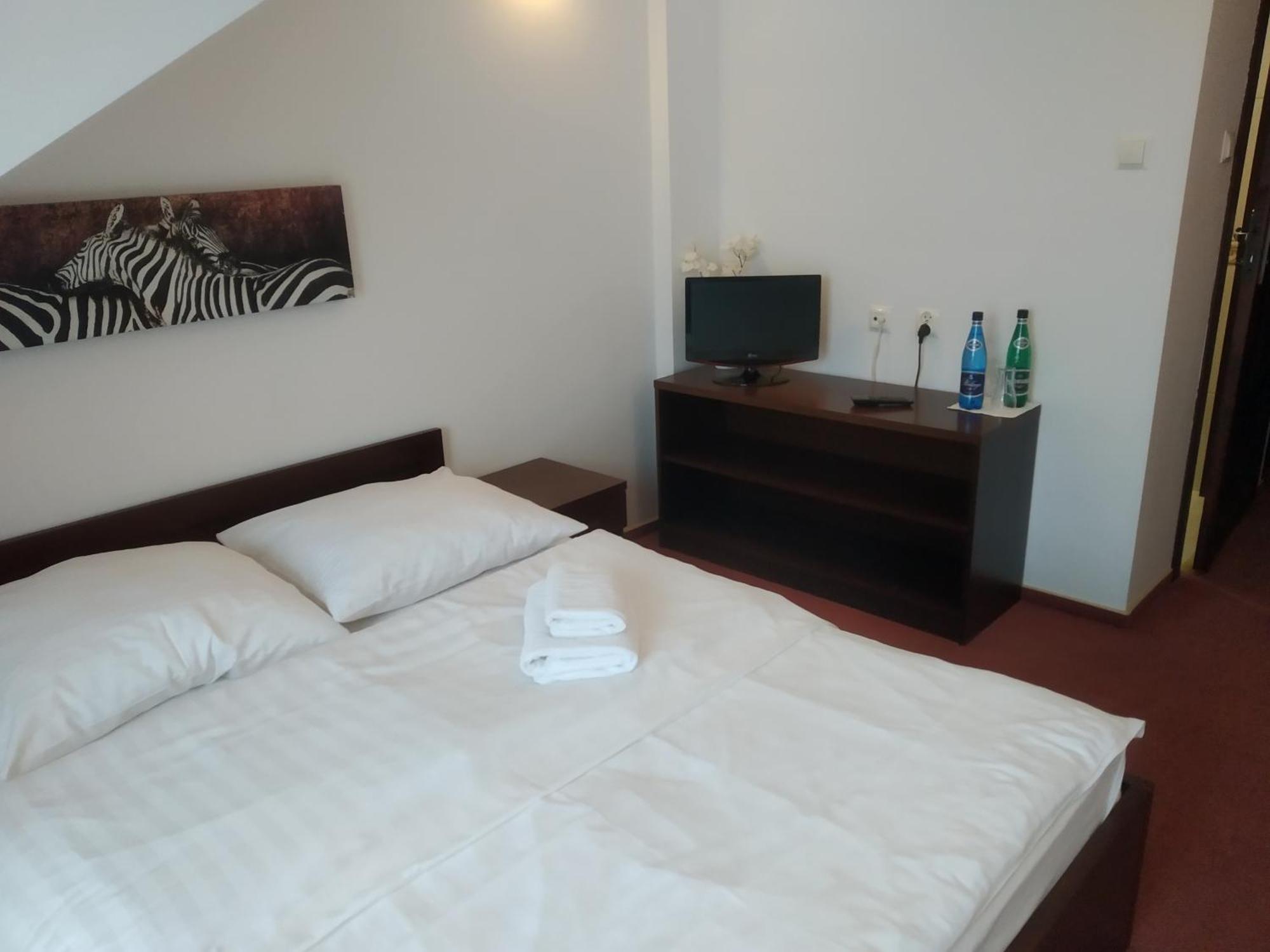Zajazd Rosa Stoczek Lukowski Kamer foto